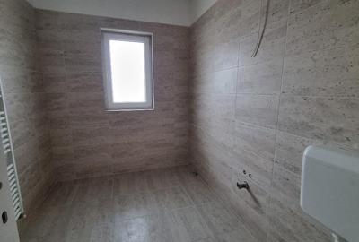 Apartament 2 camere nou finisat cu parcare privata - 10