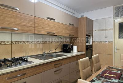 Apartament cu 2 camere, 2 bai, decomandat, etaj 1 - zona Racadau - 4