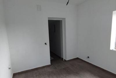 SE VINDE CASA IN CALUGARENI 5 camere, teren 600mp - 6