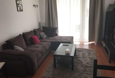 Apartament cu 2 camere semidecomandat în Colentina
