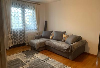 Apartament de inchiriat,etaj 2,zona Aleea Armatei