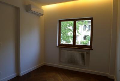 Inchiriere vila renovata D+P+1 Cotroceni metrou Eroilor ideala firma - 16