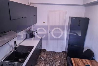 Apartament cu 3 camere decomandat, mobilat în Central