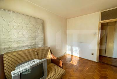 Apartament de 3 camere decomandat, 75 mp, 2 băi, 2 balcoane, etaj intermediar. - 3
