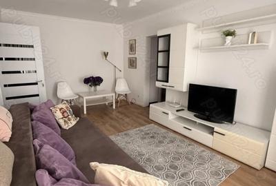 Apartament cu 2 camere decomandat, mobilat în Pajura