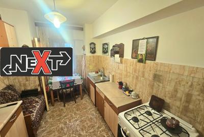 Apartament cu 3 camere decomandat în Precista