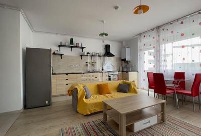 Apartament cu 3 camere semidecomandat, mobilat în Florești