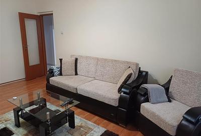 Apartament cu 2 camere decomandat, mobilat în Radu Negru