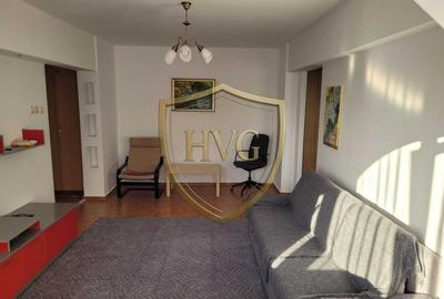 Apartament cu 3 camere semidecomandat, mobilat în Berceni