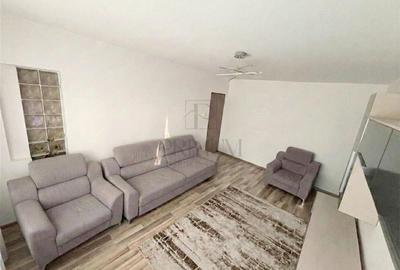 Apartament cu 3 camere decomandat, mobilat în Girocului