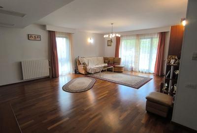 Apartament cu 3 camere decomandat, mobilat în Băneasa