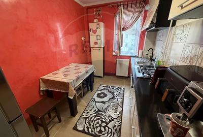 Apartament 3 camere de vânzare la preț de doua camere. Oferta ideală ! - 11