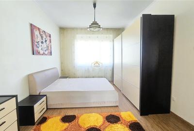 Centru | Apartament cu 3 camere + garaj | Calea Traian - 8