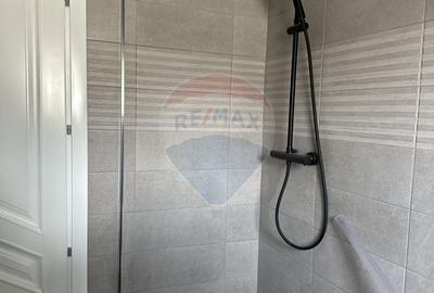 Casă / Vilă cu 5 camere de vânzare - 10