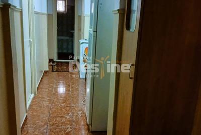 Apartament cu 3 camere de vanzare zona centrala - 11