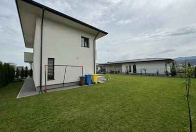 Vilă modernă de vânzare în Cristian | Construcție 2019 | Teren 500 mp - 4