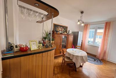 Apartament decomandat 70 mp utili 2 bai pivnita si curte 58 mp Central - 11