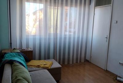 Garsonieră semidecomandată în Aradului