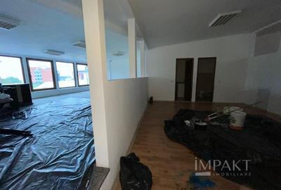 Spatiu comercial de inchiriat, central, trafic intens! - 4