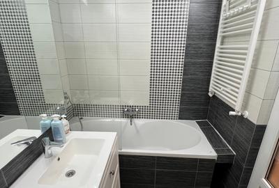 Apartament 3 camere dec, recent renovat – zona Centrală, str. C-tin Noica - 11