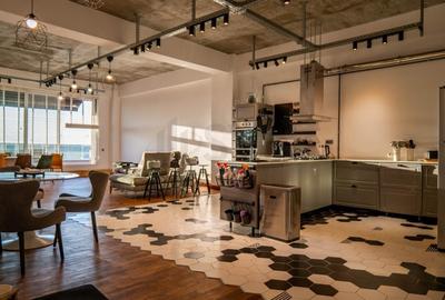 Apartament cu 4 camere semidecomandat, mobilat în Pipera