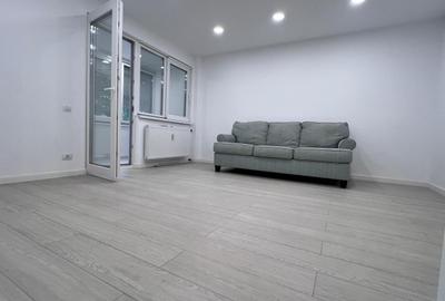 Garsonieră premium, decomandată, 39 mp, renovată complet-Plaza Mall - 2