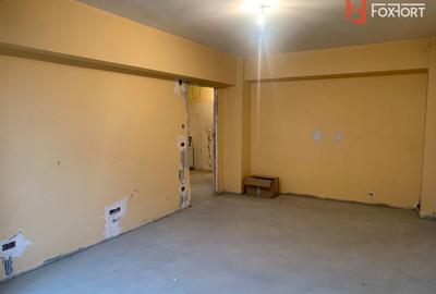 Apartament cu 3 camere, decomandat, zona Sagului - 2