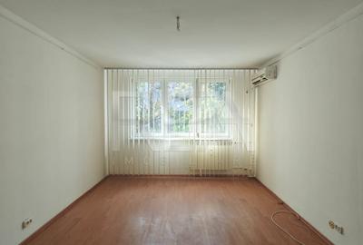 Apartament cu 3 camere semidecomandat în Drumul Taberei