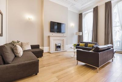 Apartament cu 4 camere decomandat, mobilat în Herăstrău