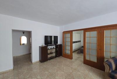 De inchiriat apartament 3 Camere Semidecomandat | Mircea Voda | 80 mp - 1