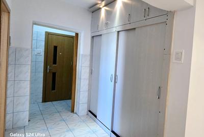 Apartament 3 camere cu centrala proprie - 12