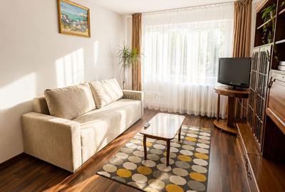 Închiriere apartament decomandat 4 camere - 2 băi-etaj intermediar - 5