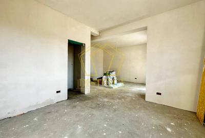 Duplex superb cu 5 camere despartit prin garaj | Dumbravita - 1