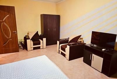 Garsoniera Mall Vitan, 10 minute de metrou, mobilată si utilată complet, libera - 2