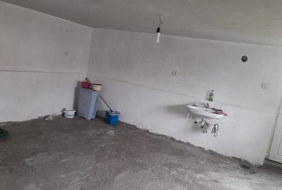 Casa 200 mp, 2200mp teren , 20 km de - 7