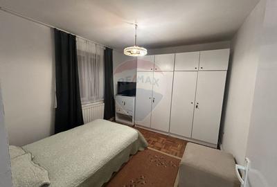 Apartament et. 1 cu 3 camere de închiriat str. V. Babes zona TBC - 4