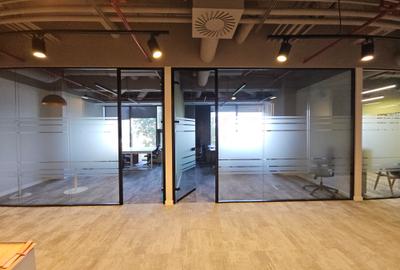 Birou amenajat in Globalworth Campus - 11