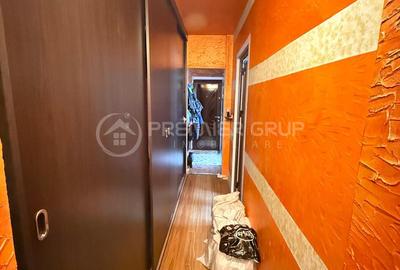 Apartament cu 3 camere decomandat în Galata