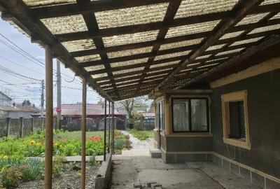 Casa de vânzare, Giurgiu, 5 camere, loc de garaj cu doua locuri, cu beci - 4