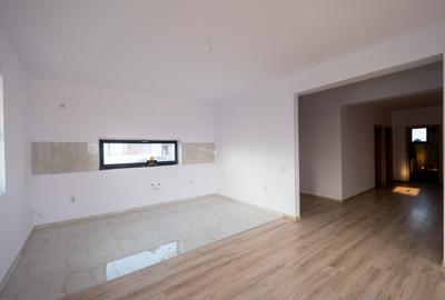 CASA FINALIZATA 4 CAMERE-SOS. PIPERA-TUNARI, BALOTESTI - 5