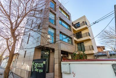 Birou, de 100.00 mp, în Cotroceni