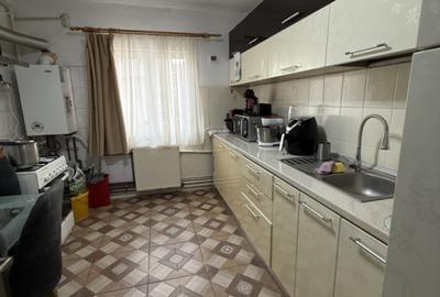 Apartament 4 camere, decomandat, 77 mp utili + 2 balcoane- Soarelui - 5