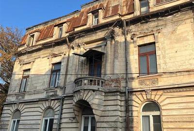 Vanzare cladire interbelica zona Victoriei - Moxa - 1