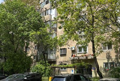 Apartament decomandat 4 camere 2 bai  95 mp 13 septembrie - 11
