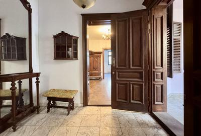 Casă cu farmec aparte, pentru locuit sau birouri,  zona Bălcescu - 19