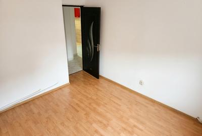 Apartament cu 3 camere decomandat in Cetate - 1