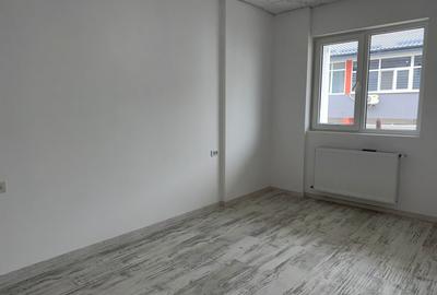 Apartament cu 2 camere decomandat în Berceni