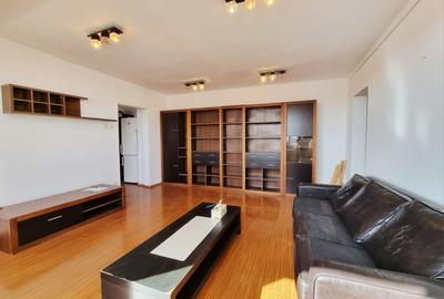 Apartament cu 3 camere semidecomandat, mobilat în Timișoara