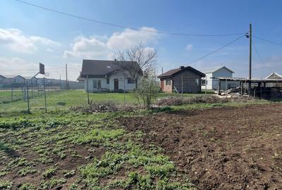 Teren Construcții intravilan de 600 mp, în Tunari