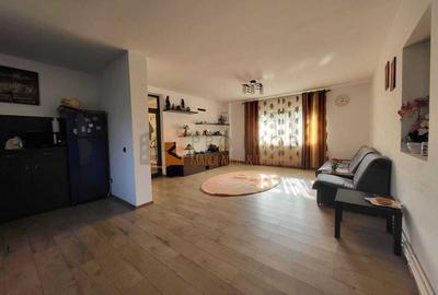 Casă individuală cu 4 camere în Tisău